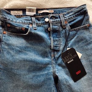LEVI JEANS WEDGIE (BRAND NEW)